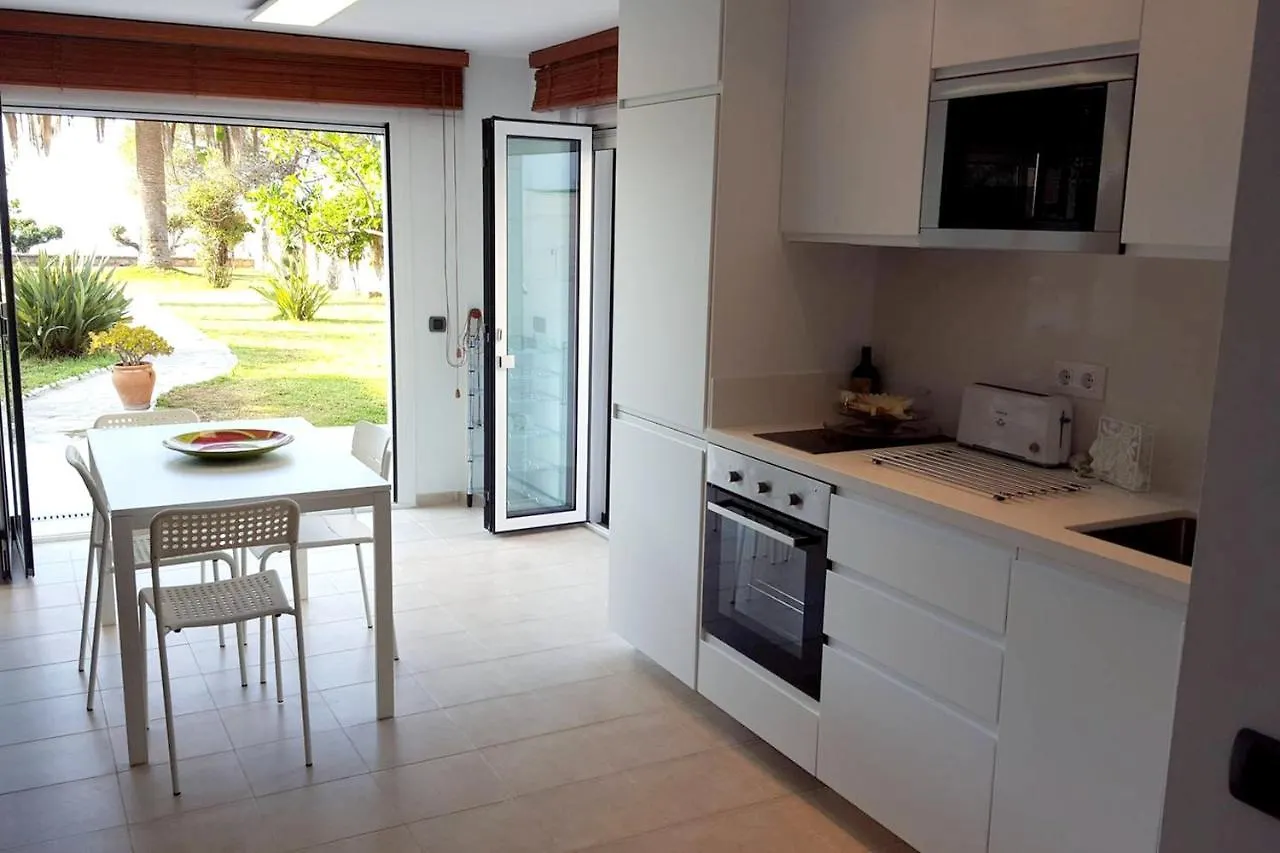 Spacious Tarragona Apartment with Pool