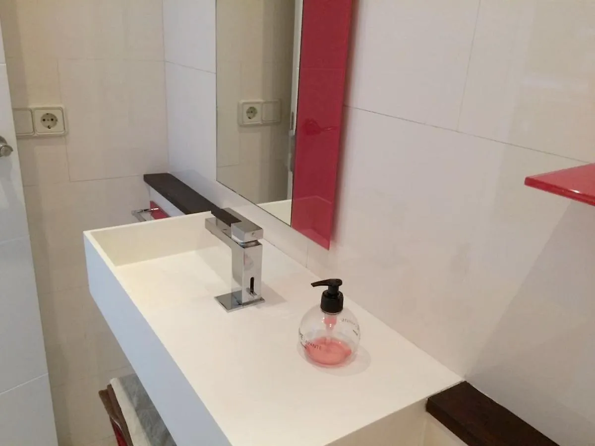 Spacious Apartment In Tarragona + Pool