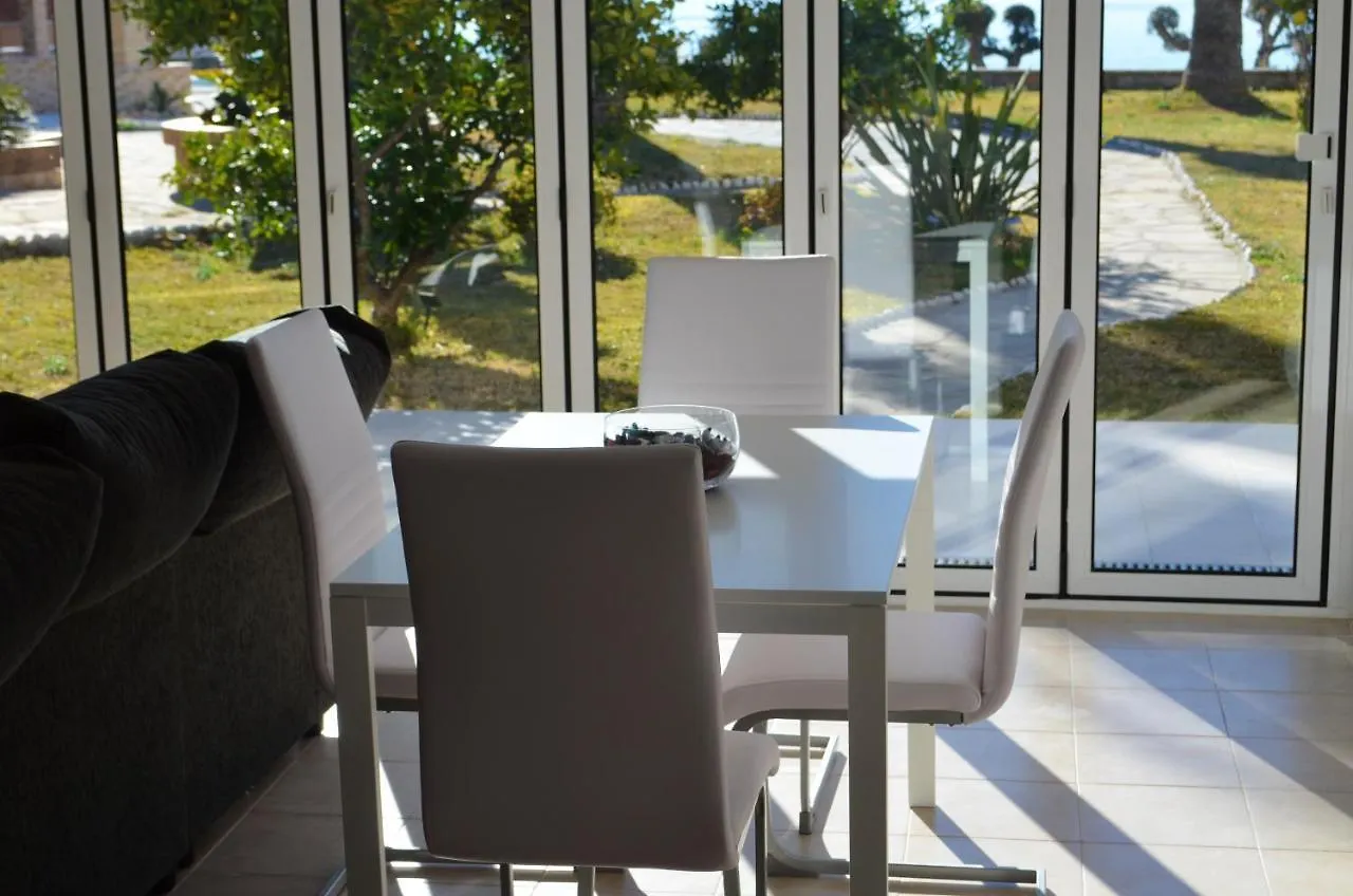 Spacious Apartment In Tarragona + Pool