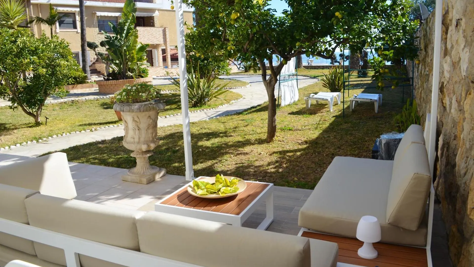 Spacious Tarragona Apartment with Pool 0*,