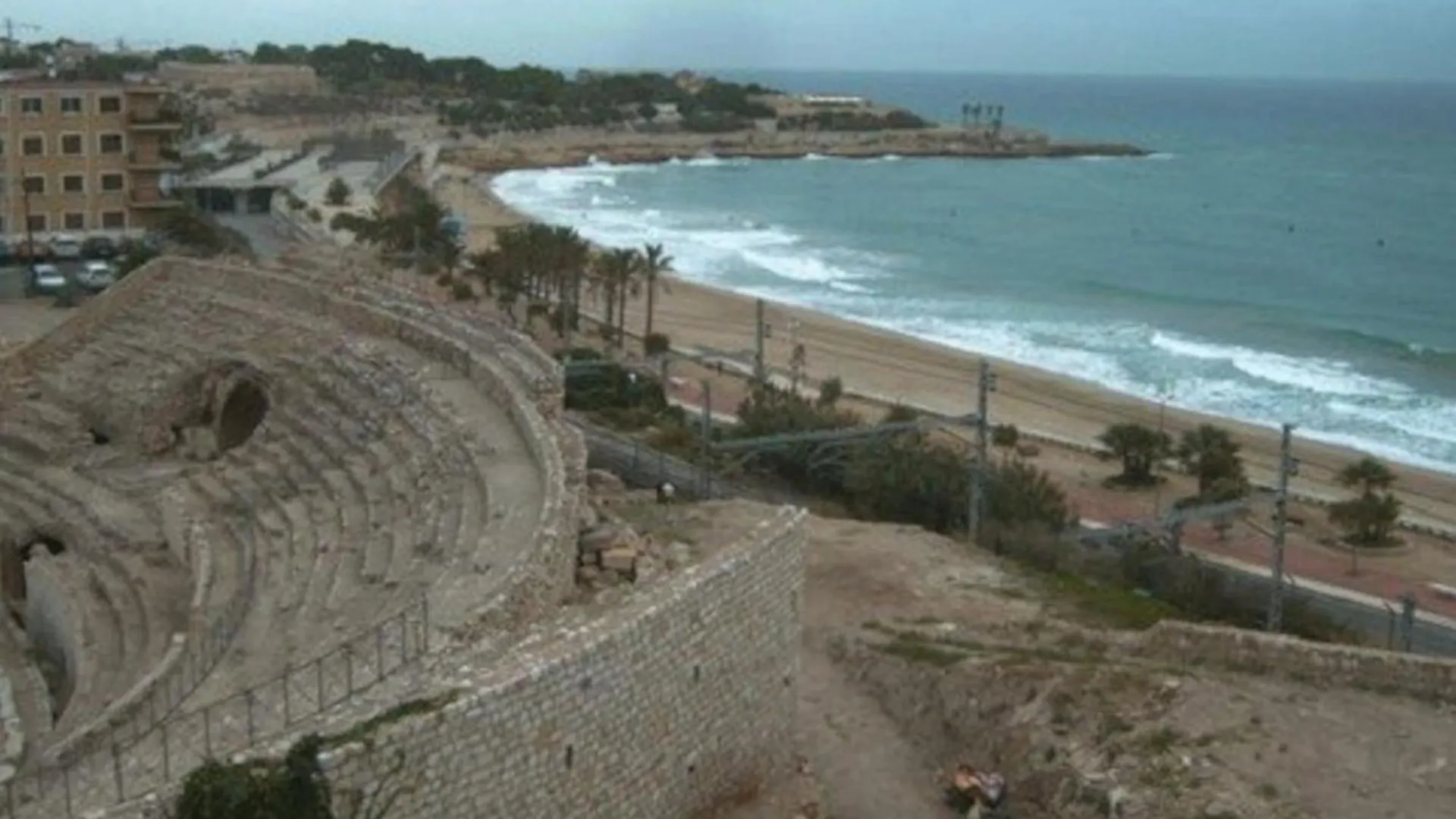 Spacious Apartment In Tarragona + Pool