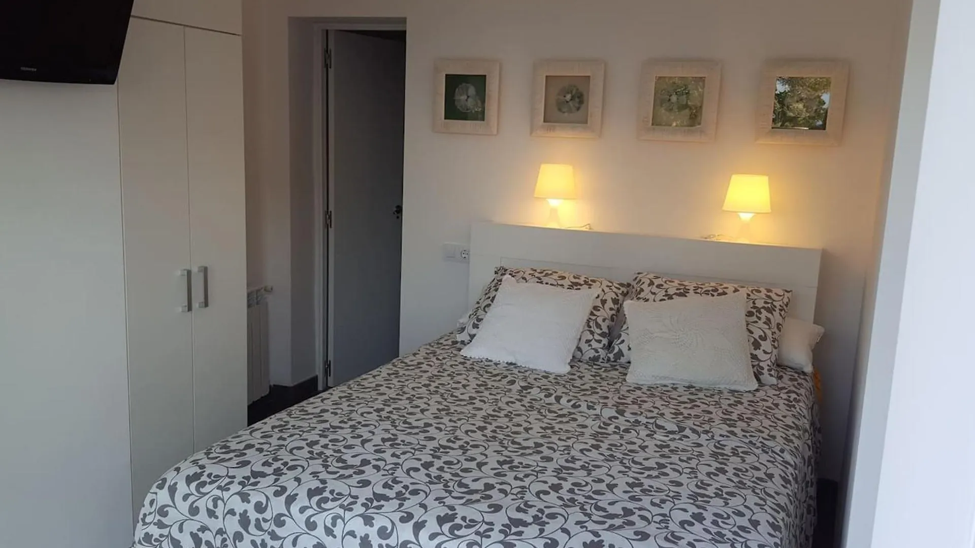 Spacious Tarragona Apartment with Pool